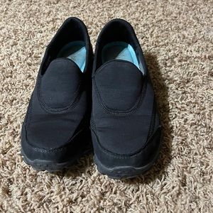 Sketchers slip on shoes